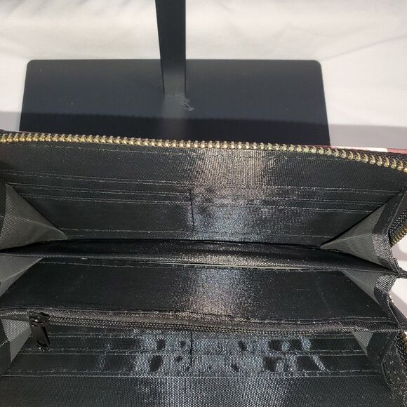 Wallet Clutch Brown Pink Hearts Zip Around 12 Card Slots 8" x 4" x 1 New - Picture 5 of 9